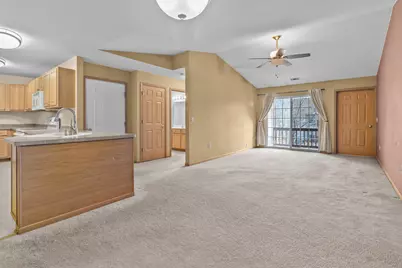 210 E Remer Rd #202, Elkhorn, WI 53121 - Photo 11