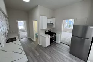 932 Peck Ave, Racine, WI 53404 - Photo 3