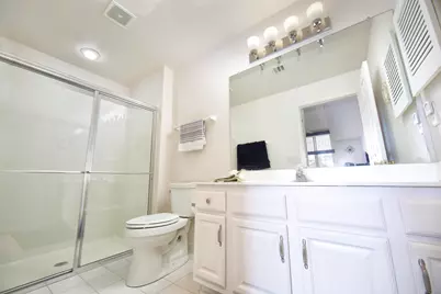 8991  Woodbridge Dr, Greendale, WI 53129 - Photo 15