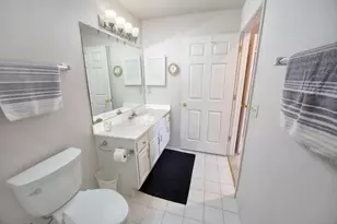 8991 Woodbridge Dr, Greendale, WI 53129 - Photo 17