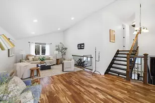 W127N12223 Knollwood Dr, Germantown, WI 53022 - Photo 11