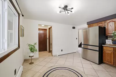 W127N12223  Knollwood Dr, Germantown, WI 53022 - Photo 7