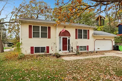 4504  Sunset Rd, Racine, WI 53185 - Photo 3