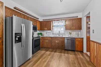 205  Crestwood Dr, Waukesha, WI 53188 - Photo 17