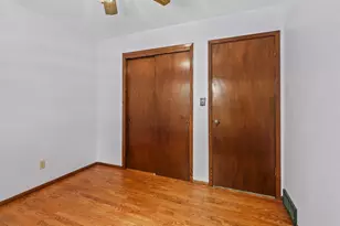 205 Crestwood Dr, Waukesha, WI 53188 - Photo 21