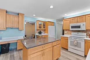 N77W22266 Wooded Hills Dr, Lisbon, WI 53089 - Photo 11