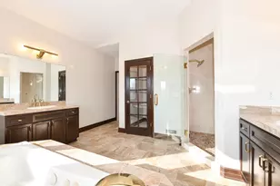 2100 N Oakwoods Ct, Summit, WI 53066 - Photo 35