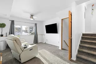 2008 Lenora Dr, West Bend, WI 53090 - Photo 23