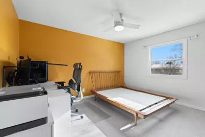 2008  Lenora Dr, West Bend, WI 53090 - Photo 17