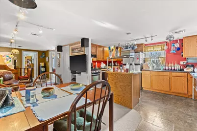 S30W29839  Sunset Dr, Genesee, WI 53189 - Photo 7