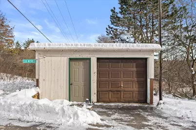 S30W29839  Sunset Dr, Genesee, WI 53189 - Photo 17