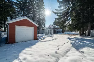 3352 N Elmwood Dr, Racine, WI 53405 - Photo 29