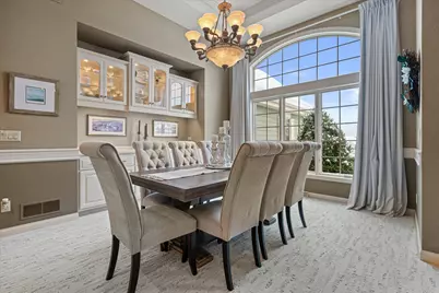 W261N2830  Woodburne Ct, Pewaukee, WI 53072 - Photo 7