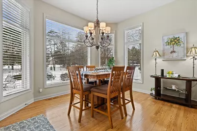 W261N2830  Woodburne Ct, Pewaukee, WI 53072 - Photo 15