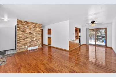 7504  Pheasant Trl, Racine, WI 53402 - Photo 5