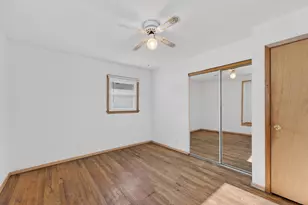 7504 Pheasant Trail, Racine, WI 53402 - Photo 11