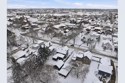 617 N 7th St, Manitowoc, WI 54220 - Photo 35