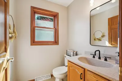 W281N7030  Huntington Ct, Merton, WI 53029 - Photo 11