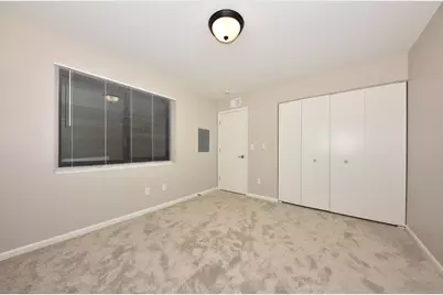 8605 N Servite Dr #105, Milwaukee, WI 53223 - Photo 21