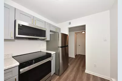 8605 N Servite Dr #105, Milwaukee, WI 53223 - Photo 5