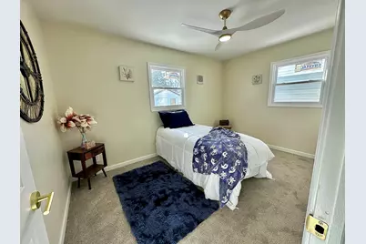 8133 W Glen Ave, Milwaukee, WI 53218 - Photo 7