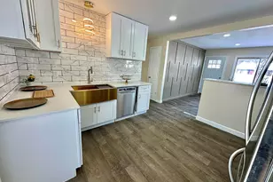 8133 W Glen Ave, Milwaukee, WI 53218 - Photo 5