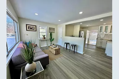 8133 W Glen Ave, Milwaukee, WI 53218 - Photo 3