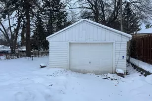 6737 W Cleveland Ave, Milwaukee, WI 53219 - Photo 9