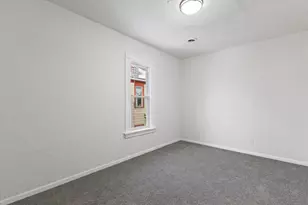 2622 W Vine St, Milwaukee, WI 53205 - Photo 15