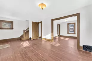 945 Villa St, Racine, WI 53403 - Photo 3