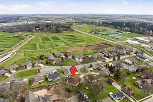 111 Bayfield Ct, Lake Mills, WI 53551 - Photo 3