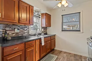 4556 N 71st St, Milwaukee, WI 53218 - Photo 11