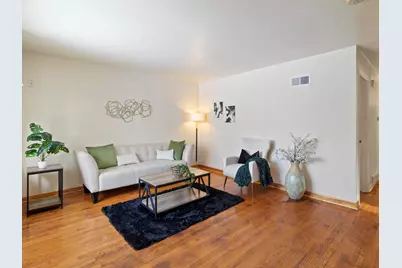 4556 N 71st St, Milwaukee, WI 53218 - Photo 5