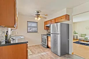 4556 N 71st St, Milwaukee, WI 53218 - Photo 13