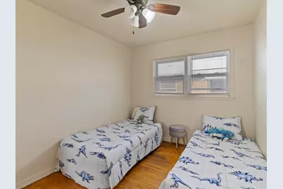 4556 N 71st St, Milwaukee, WI 53218 - Photo 9