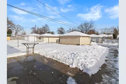 4556 N 71st St, Milwaukee, WI 53218 - Photo 27