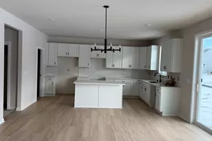 1549 Patton Dr, Hartford, WI 53027 - Photo 5