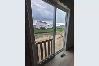 1549  Patton Dr, Hartford, WI 53027 - Photo 9