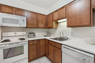 3575 N Oakland Ave, Shorewood, WI 53211 - Photo 3