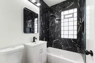 2908 W Clarke St, Milwaukee, WI 53210 - Photo 9