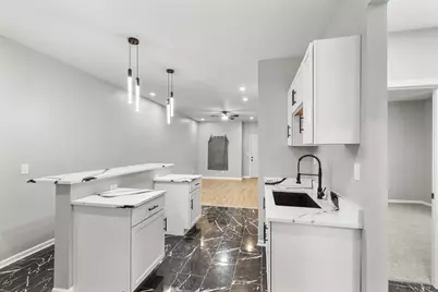 2908 W Clarke St, Milwaukee, WI 53210 - Photo 3