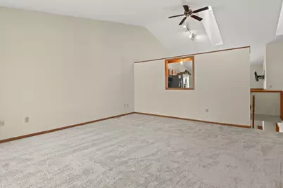 635  Constitution Ln, DeForest, WI 53532 - Photo 5