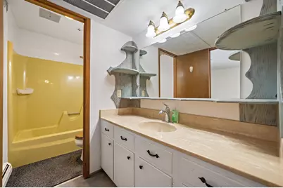 4000 W Rivers Edge Cir #24, Brown Deer, WI 53209 - Photo 11