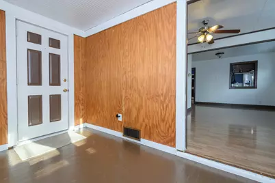 4910 N 107th St, Milwaukee, WI 53225 - Photo 5