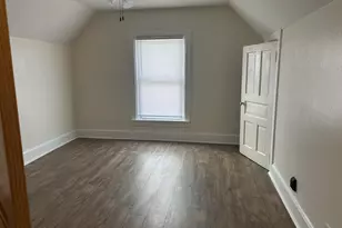 1717 Edgewood Ave, Racine, WI 53404 - Photo 5