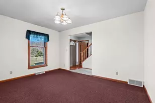 N6957 Jennifer Dr, Plymouth, WI 53073 - Photo 7