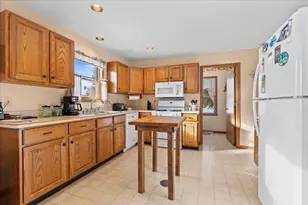 N6957 Jennifer Dr, Plymouth, WI 53073 - Photo 3