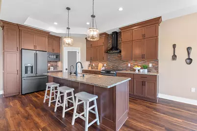 7908 E Stone Ridge Dr, Lannon, WI 53046 - Photo 7