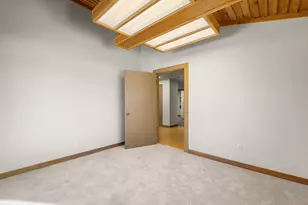 222 Ohio St, Oshkosh, WI 54902 - Photo 25