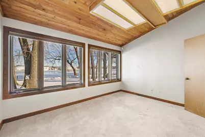 222  Ohio St, Oshkosh, WI 54902 - Photo 15